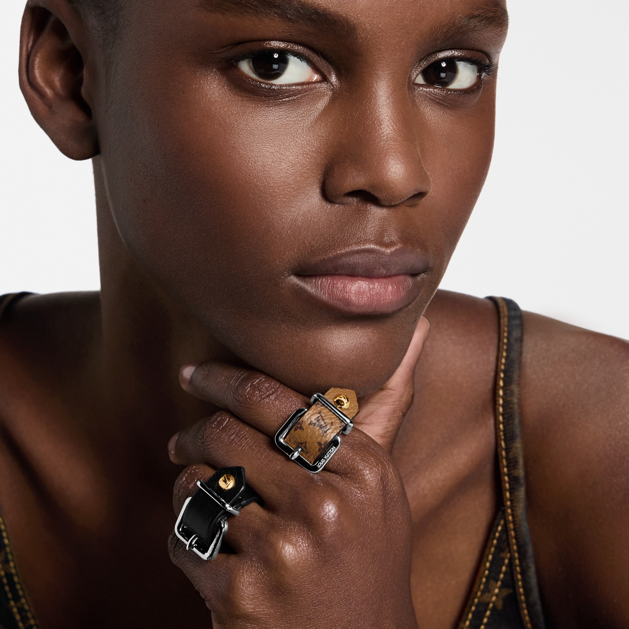 LV Emblem Ring Set . - Fashion Jewellery | LOUIS VUITTON